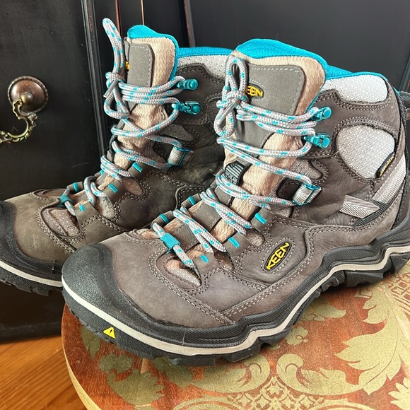 NWOT Keen Mid WP Hiking Boots Shoes Womens size L9 R9.5  🥳 Host Pick 🥳 - Picture 16 of 16